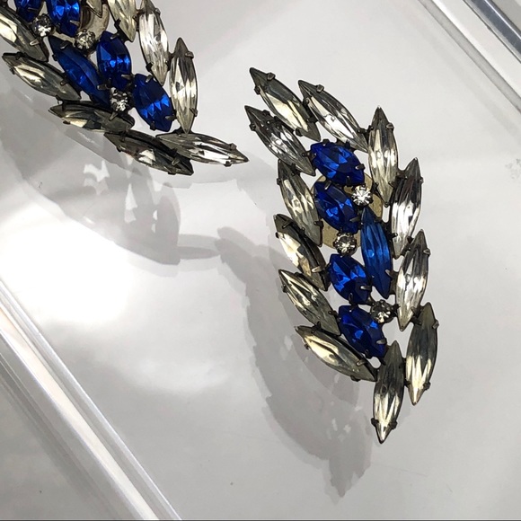 VTG BLUE CLEAR RHINESTONE “WINGED” EARRINGS - Picture 11 of 14